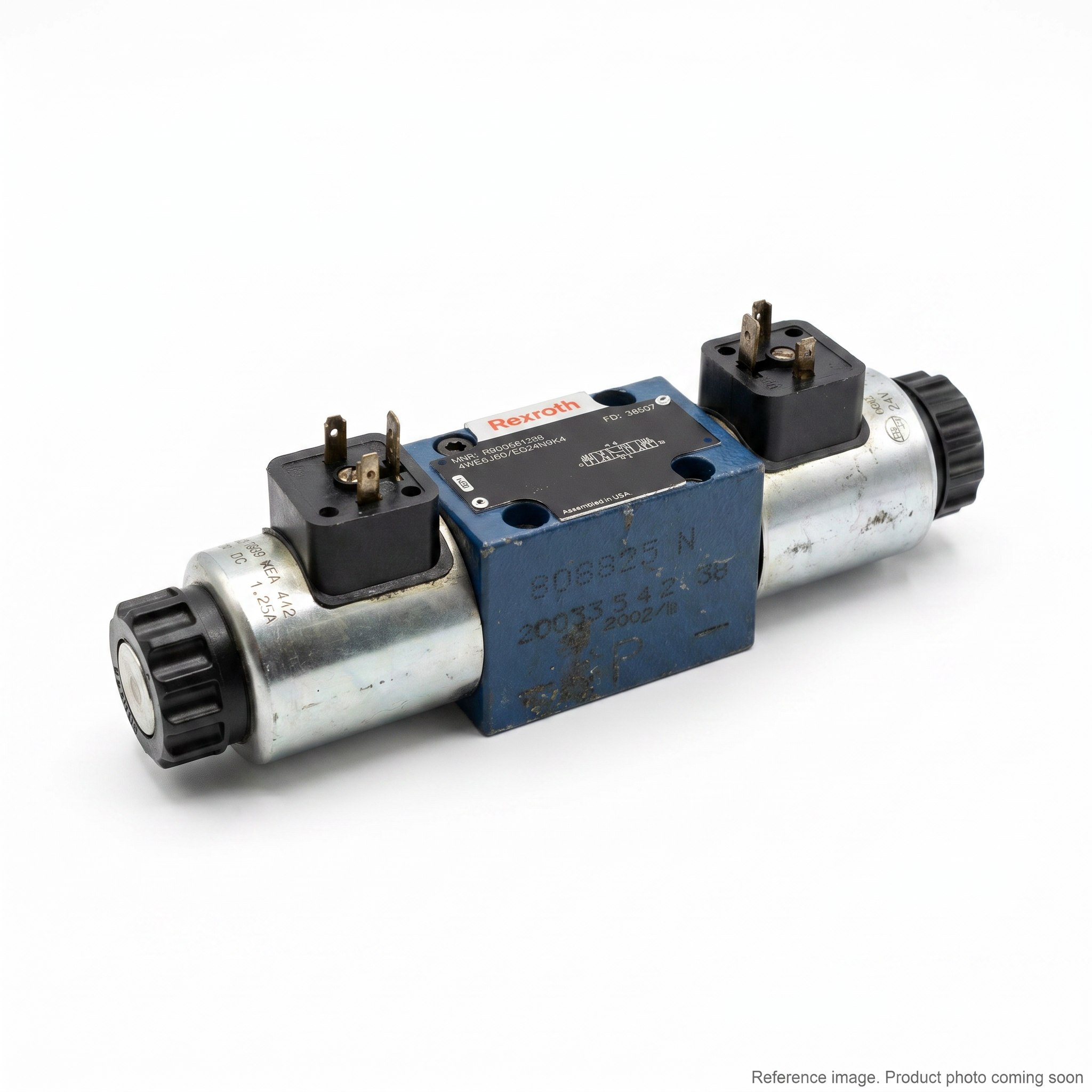 Parker PCM800S Hydraulic Components alternate angle product photo | stocked in BC, ships Canada-wide